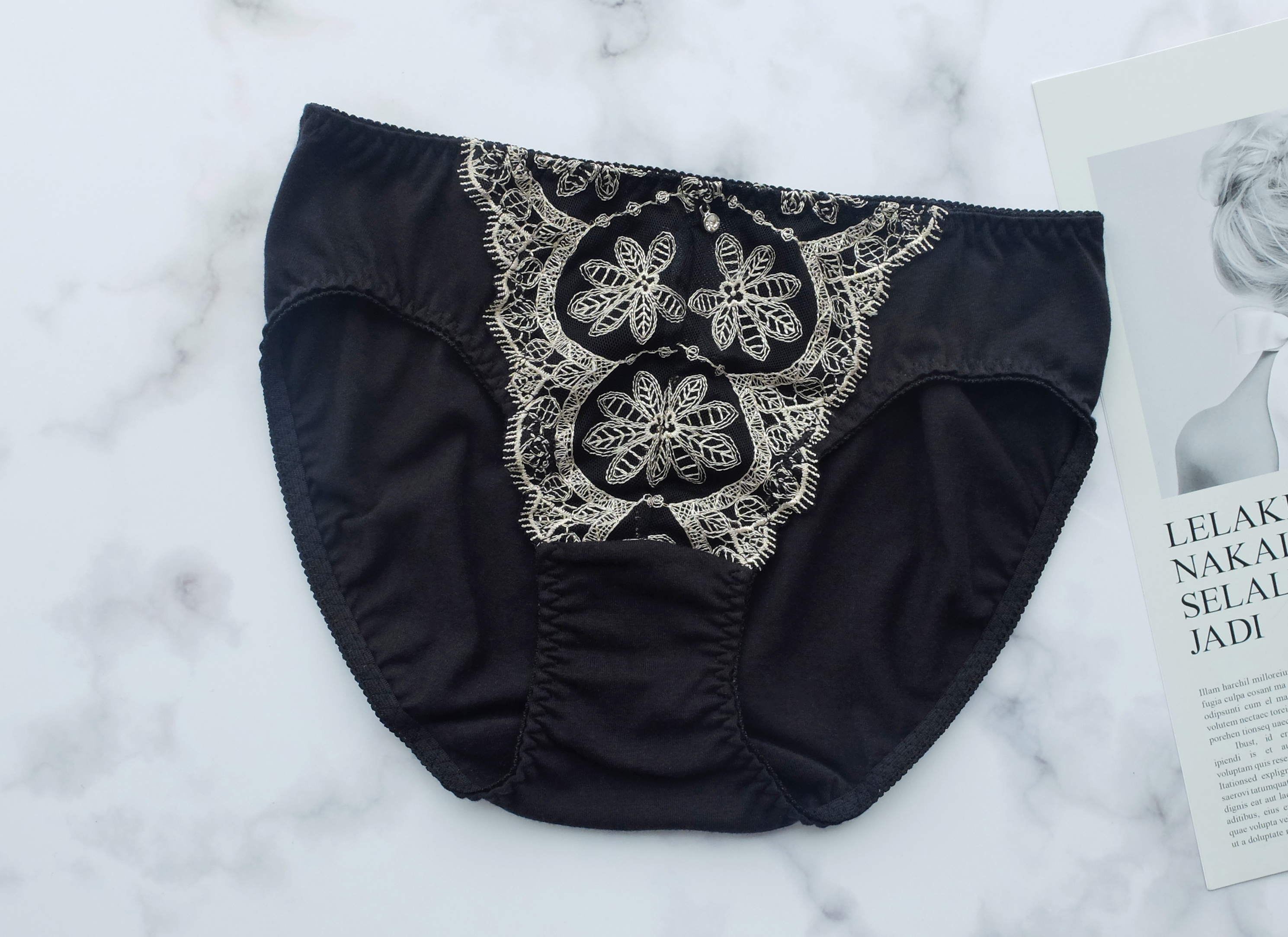 lace,lingerie,underwear,台灣製,蕾絲,蕾絲內褲,泡芙褲,日式內褲,新春內褲