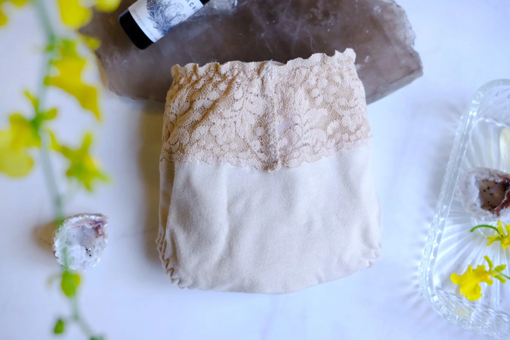 lace,lingerie,underwear,台灣製,蕾絲,蕾絲內褲,生理褲,中腰內褲